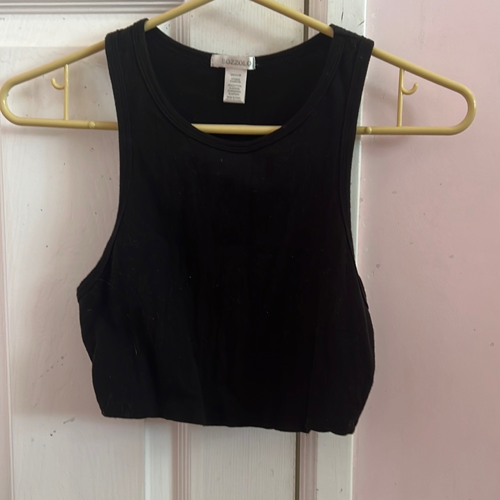 Black cropped tank top